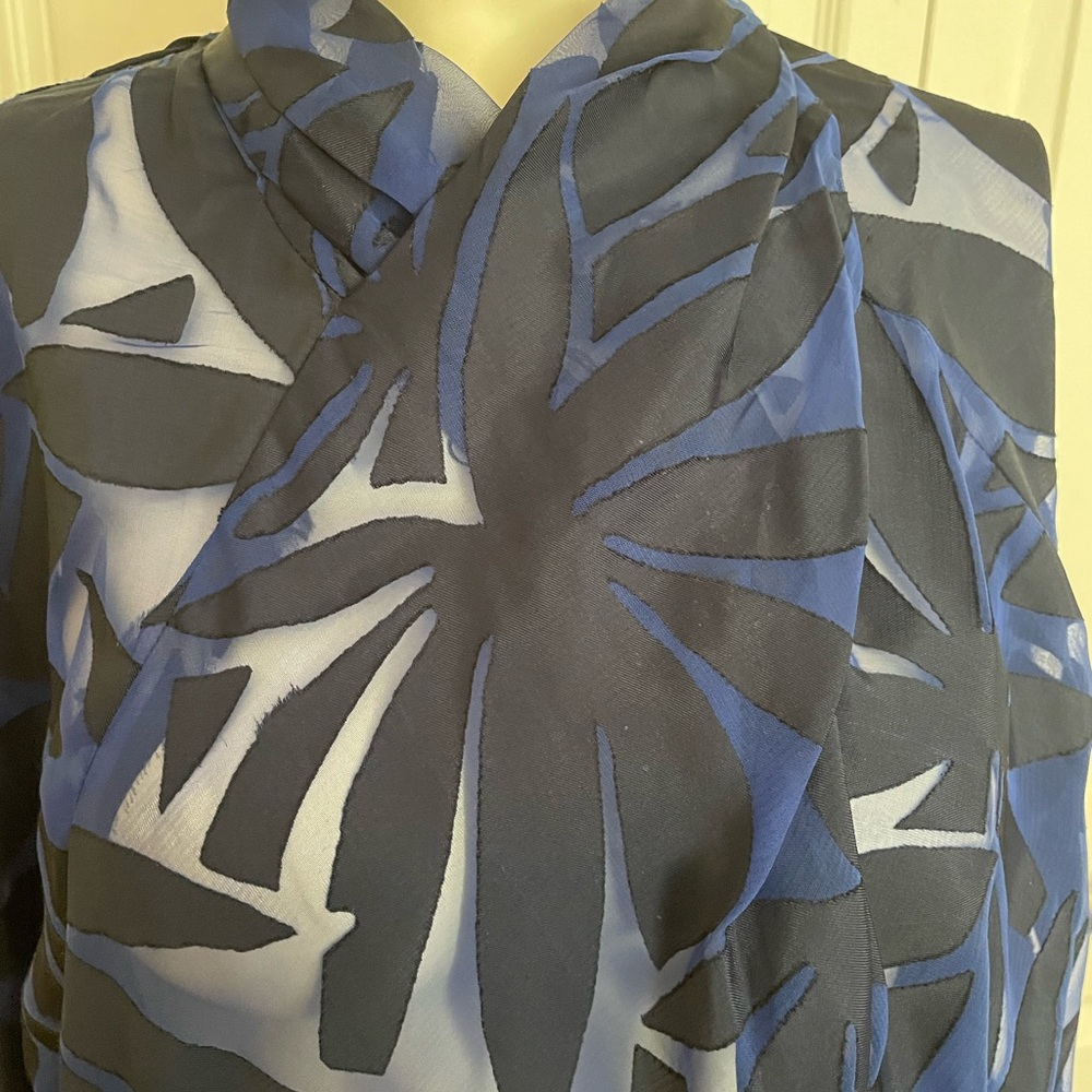 Blouse - Picture 3 of 3